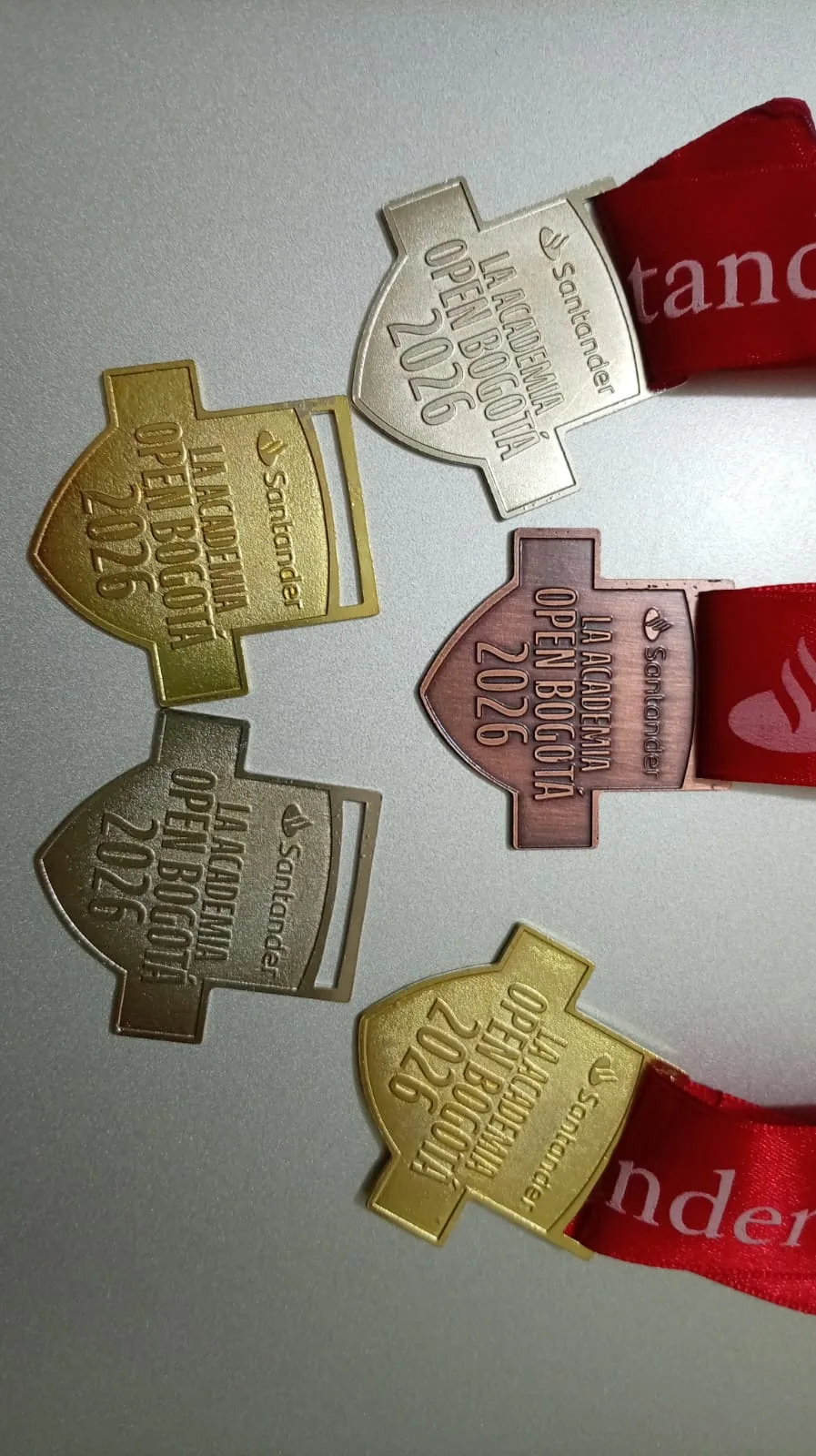 Set de medallas La Academia Open Bogotá en oro, plata y bronce